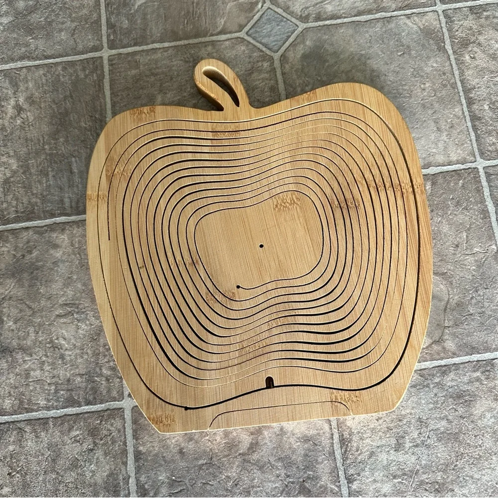 Bonnie & Pop New York Wood Fruit Apple Tray Basket Stand Charcuterie Board